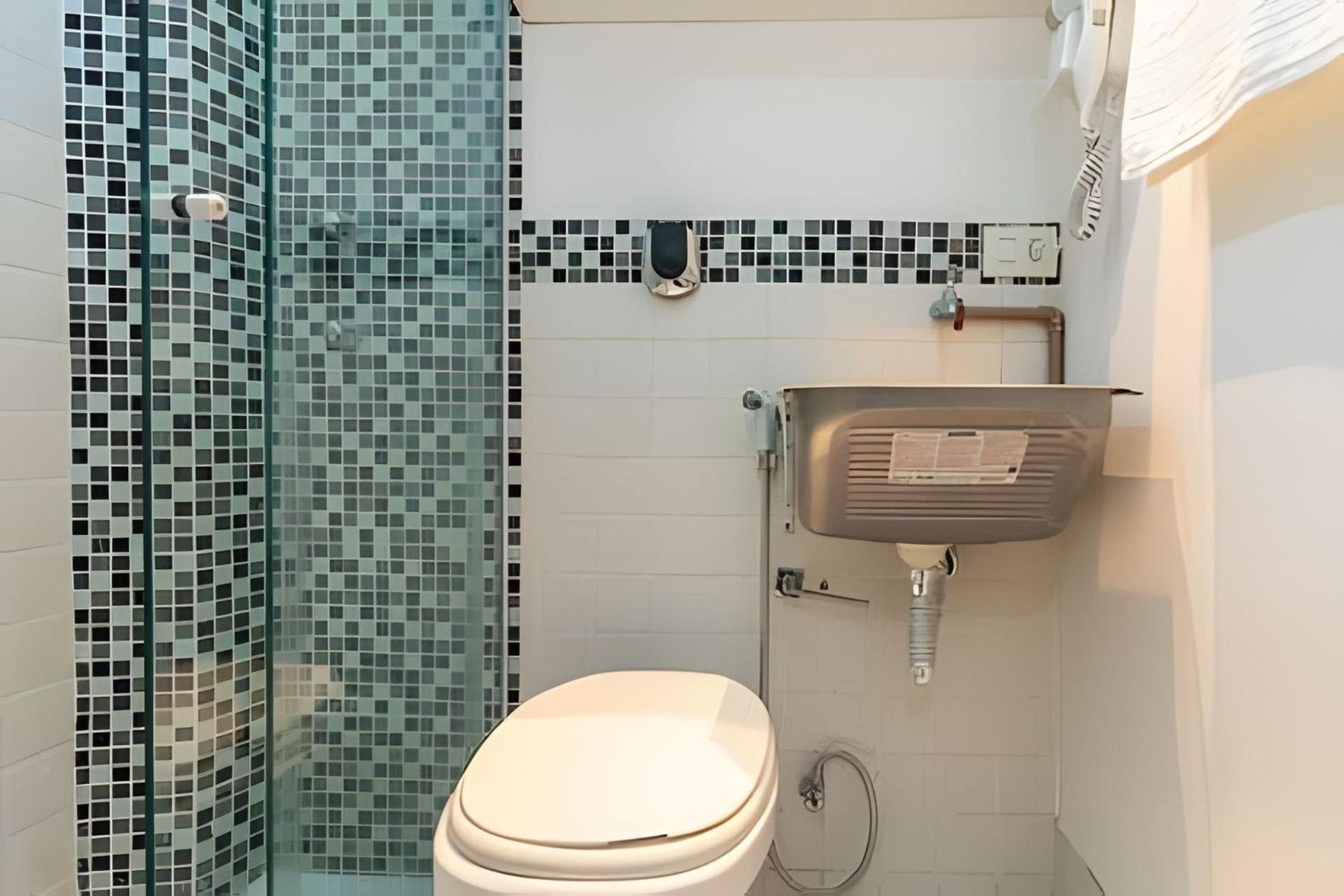 Apartamento De Botafogo - 200m Do Metro *