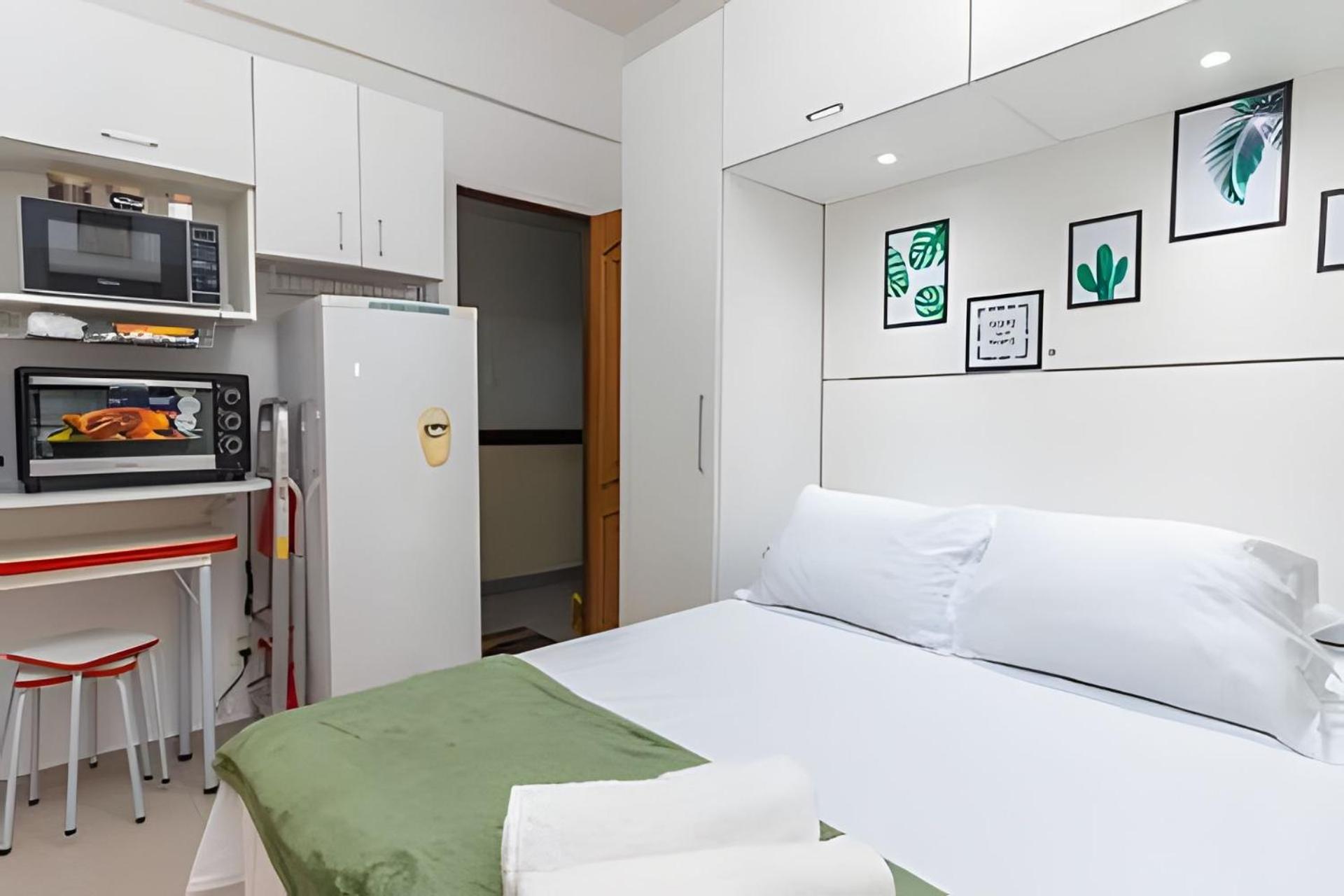 Apartamento De Botafogo - 200m Do Metro *