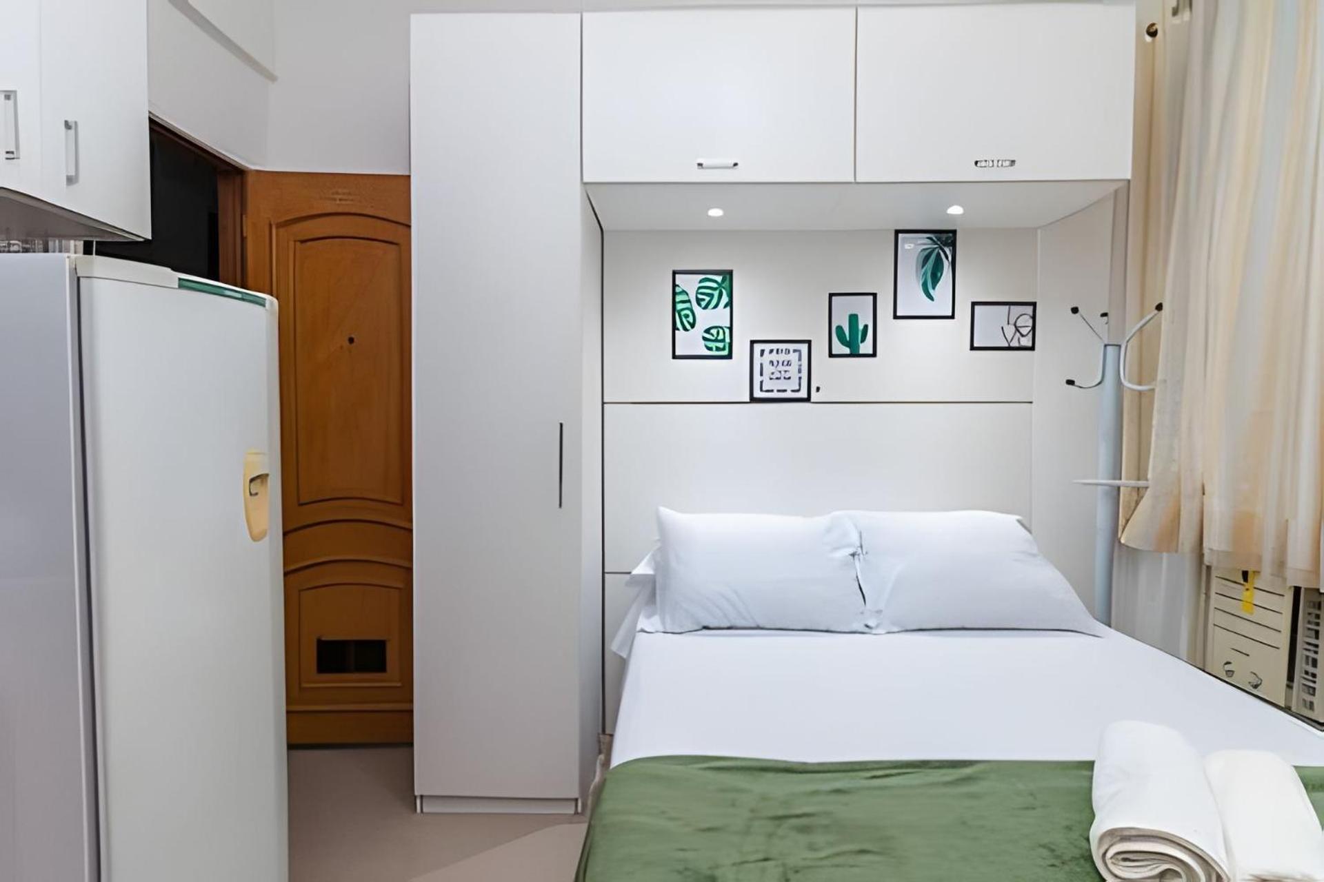 Apartamento De Botafogo - 200m Do Metro *